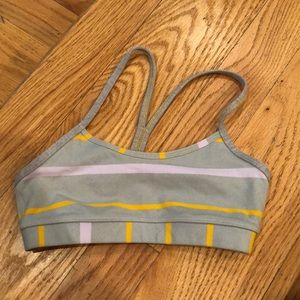 Lulu lemon sports bra (size 2 or xs)